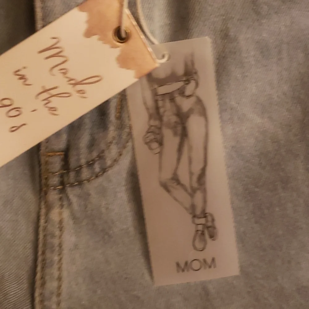 𝅺mom jeans. High waist rise - Picture 4 of 10